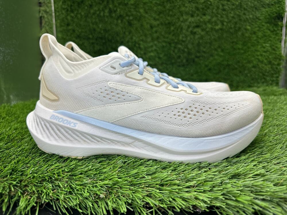 Brooks Glycerin 23 1204651B198 Athletic Sneaker Women's 10B Beige Knit Running